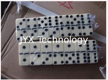 Insieme di domino, melammina materiale, 28pcs totale, doppio sei, imballato in contenitore di PVC, dimensione: 48x24x7mm, parte: JYX-D1681 fornitore